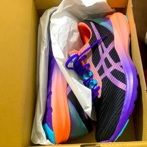 NIB. Smoke/Pet Free home.